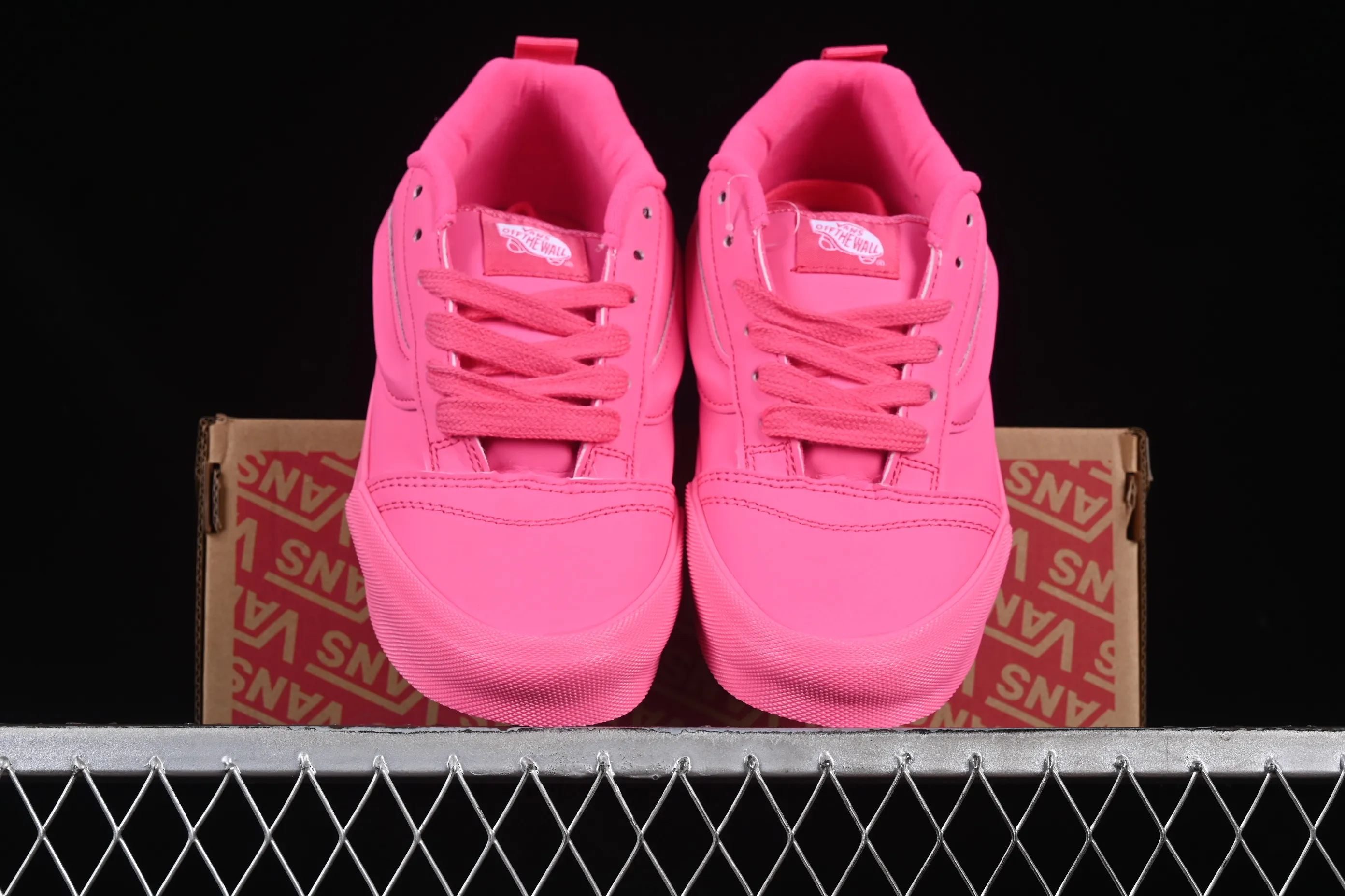 All categories Vans Vans series Vans Low Vans low-top Vans Knu Skool Vans low-top retro casual fat bread shoes VN0009QCWBL